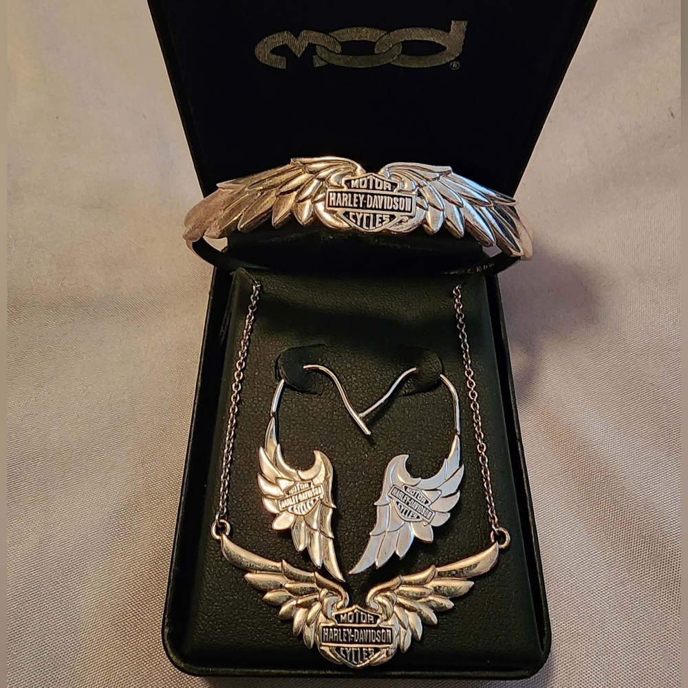Harley-Davidson Silver Wing Jewelry Collection